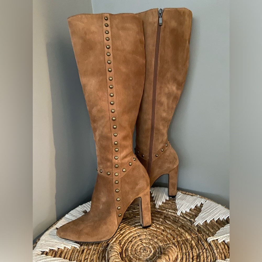 Beautiful knee high suede boots with studs